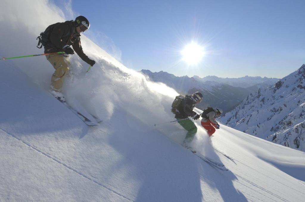 Raffl'S St. Antoner Hof Hotel Sankt Anton am Arlberg Bagian luar foto