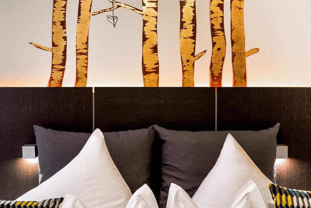 Raffl'S St. Antoner Hof Hotel Sankt Anton am Arlberg Bagian luar foto