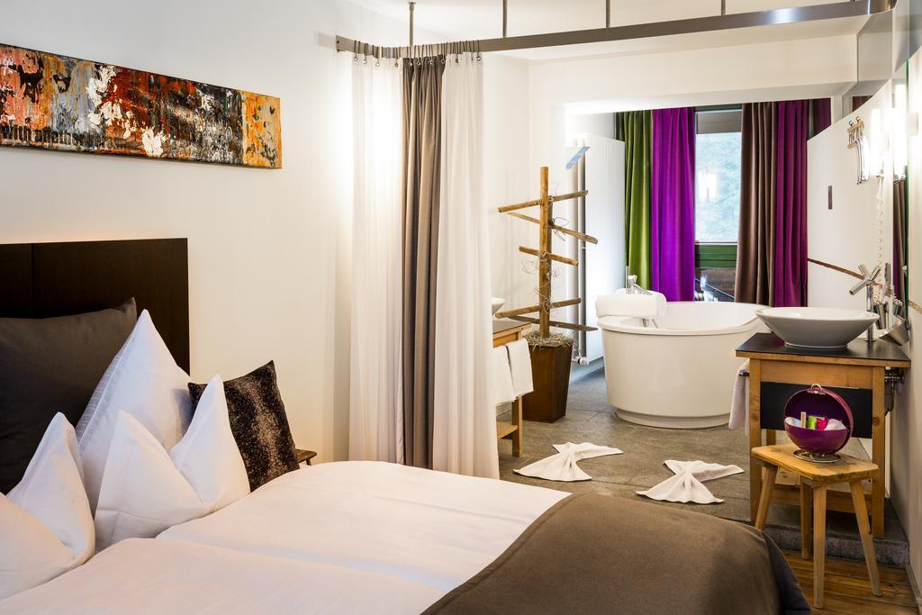 Raffl'S St. Antoner Hof Hotel Sankt Anton am Arlberg Bagian luar foto